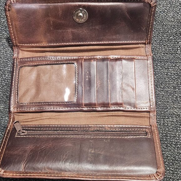 Ladies Leather Wallet & 3 Stitched Keychains - Picture 9 of 9